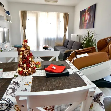 Relaxing Coresi Apartment *